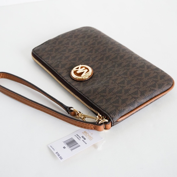 Michael Kors Fulton LG MK TZ Brown Wristlet - Picture 8 of 8